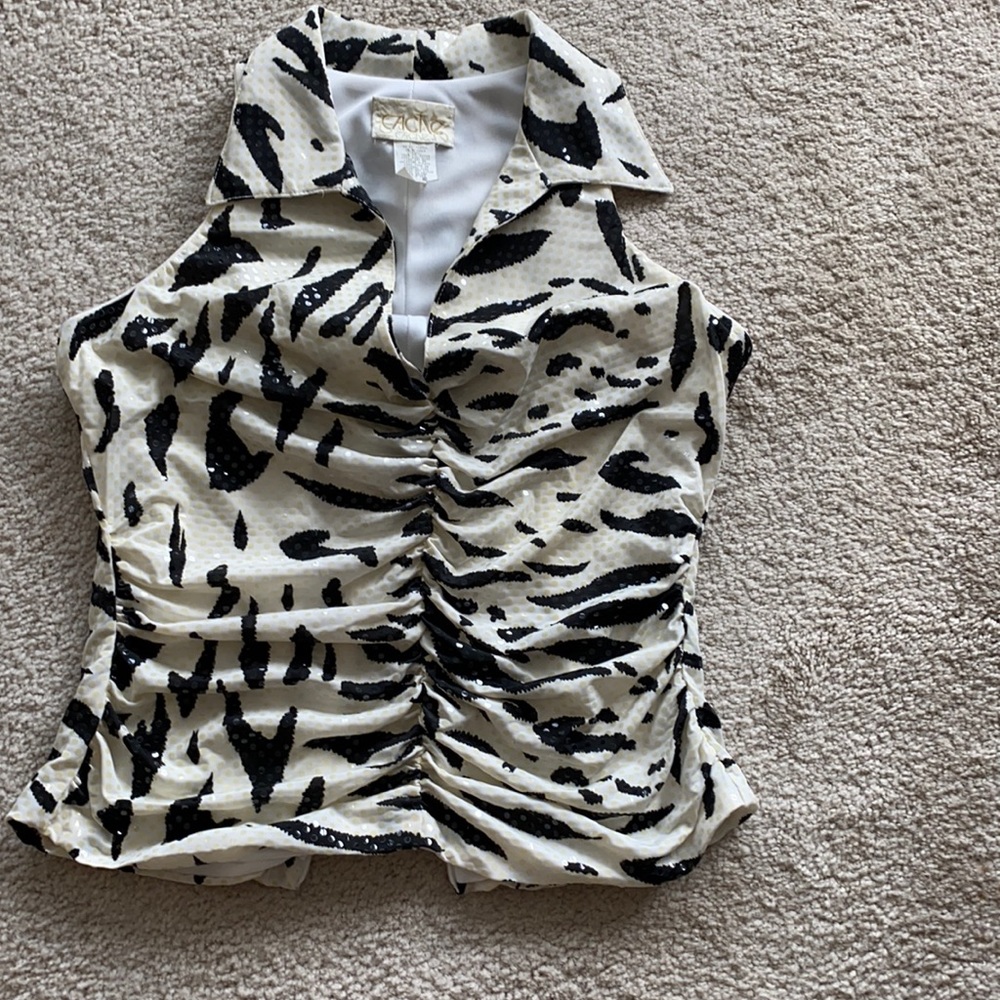 Cache Sleeveless Sparkly Top